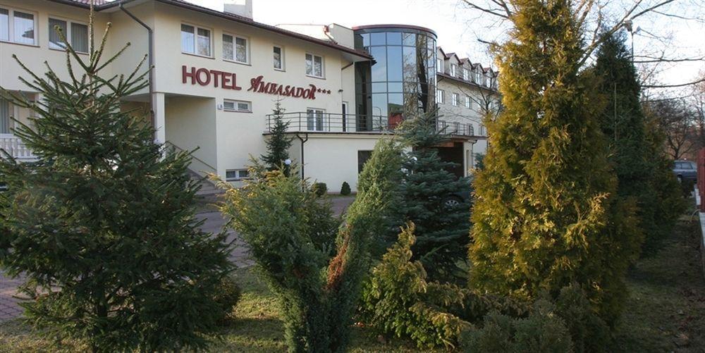 Hotel Ambasador Chojny Łódź Kültér fotó
