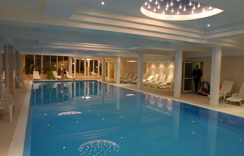 Hotel Ambasador Chojny Łódź Kültér fotó