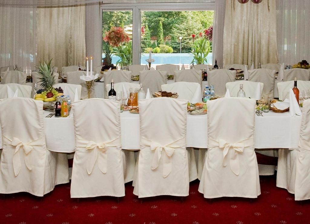 Hotel Ambasador Chojny Łódź Kültér fotó